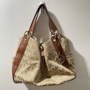 Michael Kors Ludlow Signature Brown Tan Jacquard Leather Shoulder Bag Tag